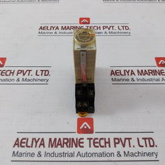 Omron H3Y-2 Solid State Timer Relay With Socket Base Pyf08A 0-10 Sec 100Vac 5A