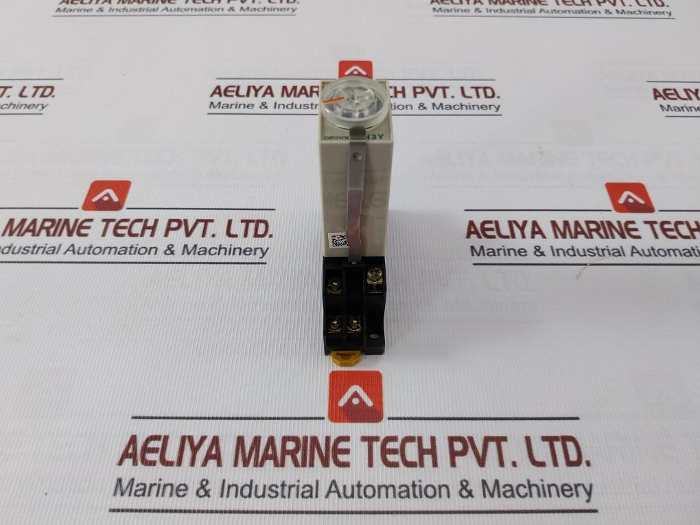 Omron H3Y-2 Timer Relay With Base 0-120 Sec Ac250V~. Dc30V--- Pyf08A
