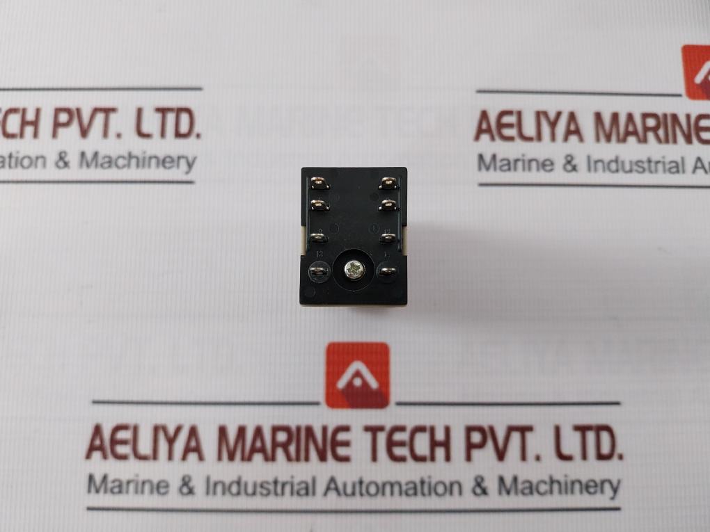 Omron H3Y-2 Timer Relay With Base 0-120 Sec Ac250V~. Dc30V--- Pyf08A