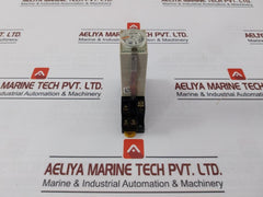 Omron H3Y-2 Timer Relay With Base 0-120 Sec Ac250V~. Dc30V--- Pyf08A