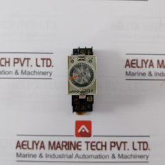 Omron H3Y-2 Timer Relay With Base 0-120 Sec Ac250V~. Dc30V--- Pyf08A