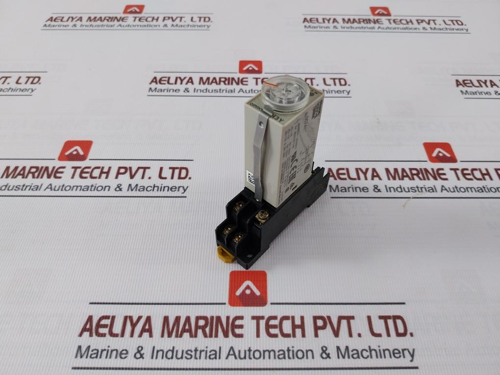 Omron H3Y-2 Timer Relay With Base 0-120 Sec Ac250V~. Dc30V--- Pyf08A