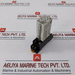 Omron H3Y-2 Timer Relay With Base 0-120 Sec Ac250V~. Dc30V--- Pyf08A