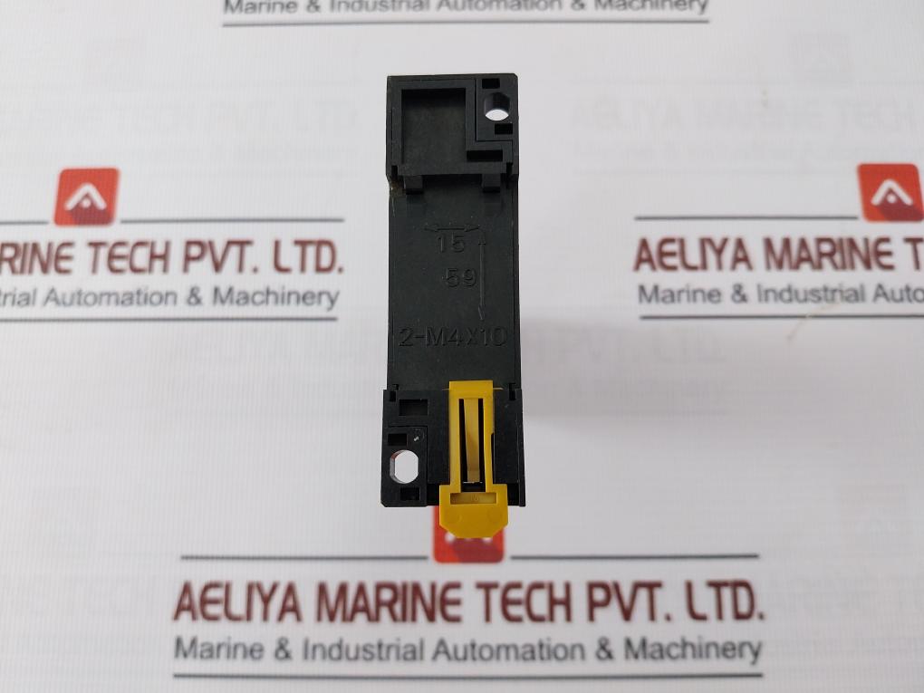 Omron H3Y-2 Timer Relay With Base 0-120 Sec Ac250V~. Dc30V--- Pyf08A