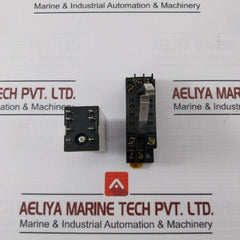 Omron H3Y-2 Timer Relay With Base 0-120 Sec Ac250V~. Dc30V--- Pyf08A