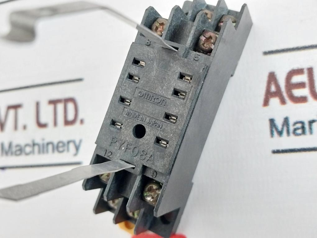 Omron H3Y-2 Timer With Base 0-60 Sec