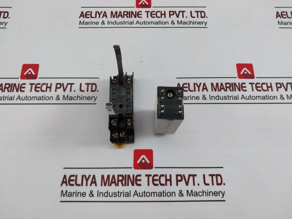 Omron H3Y-2 Timer With Base Ac200-230V 50/60Hz Ac250V, Dc30V 5A 0-60 Sec 2.5Kv/2