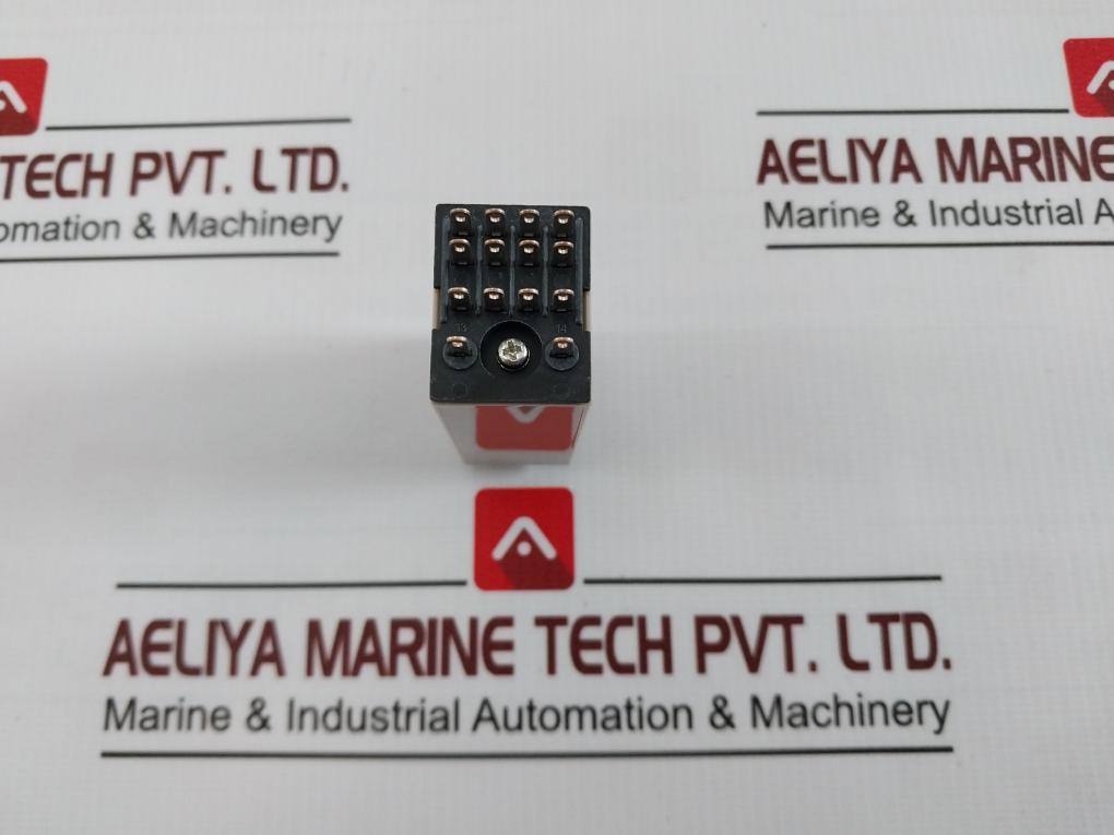 Omron H3Y-4-c Solid-state Timer Power On-delay 24Vdc Ac250V Dc30V 3A Gb14048.5