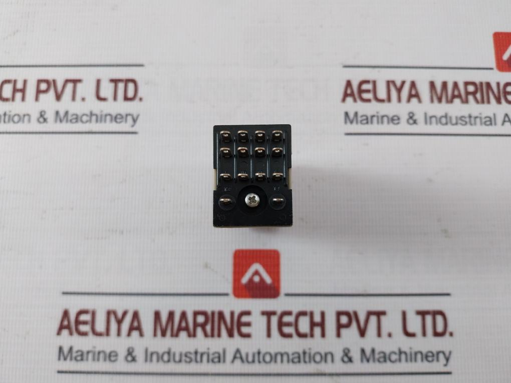 Omron H3Y-4 Timer 0-30 Sec 24Vdc 3A 250Vac 04Y8M