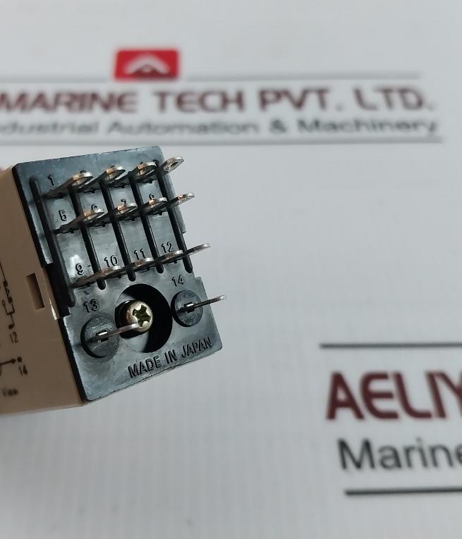 Omron H3Y-4 Timer 110Vac 3A 250Vac 0-30 Sec 07X40N