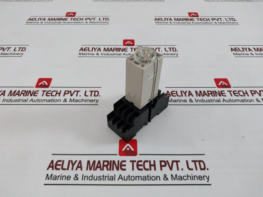 Omron H3Y-4 Timer Relay With Base 3A 24Vdc 0-30 Sec 250Vac 7A Kh-rs-14M 04Y8M