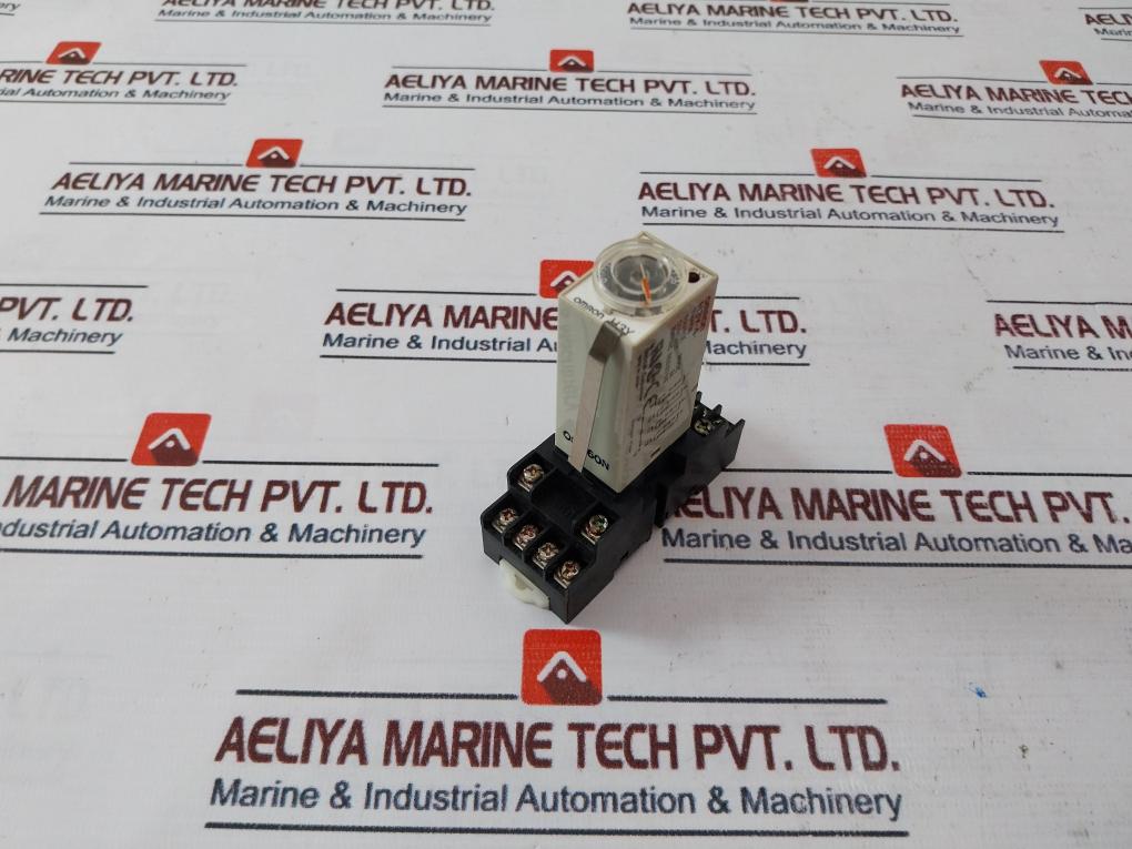 Omron H3Y-4 Timer With Base 24Vdc