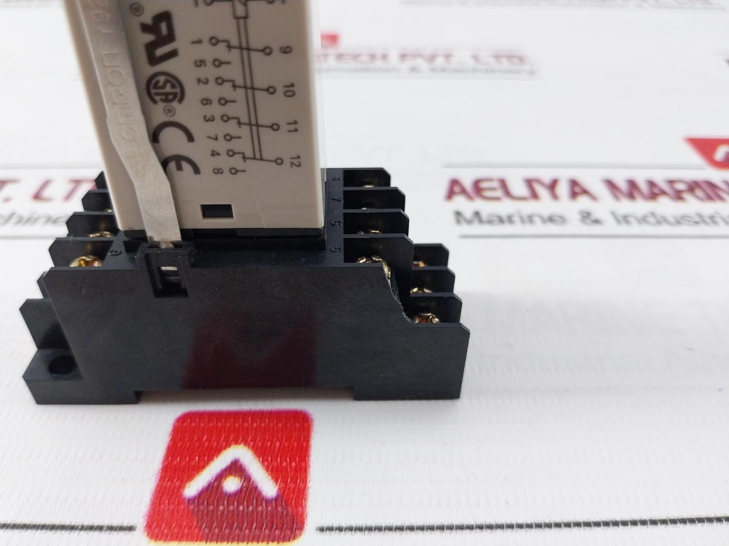 Omron H3Yn-4 Solid-state Timer Dc24V Vde0110 1S To 10M Pyf14A Y92H-3