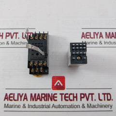 Omron H3Yn-4 Solid State Timer Relay With Socket Y92H-3 Pyf 14A Dc24V--- 3A 0-1.0