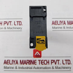 Omron H3Yn-4 Solid State Timer Relay With Socket Y92H-3 Pyf 14A Dc24V--- 3A 0-1.0