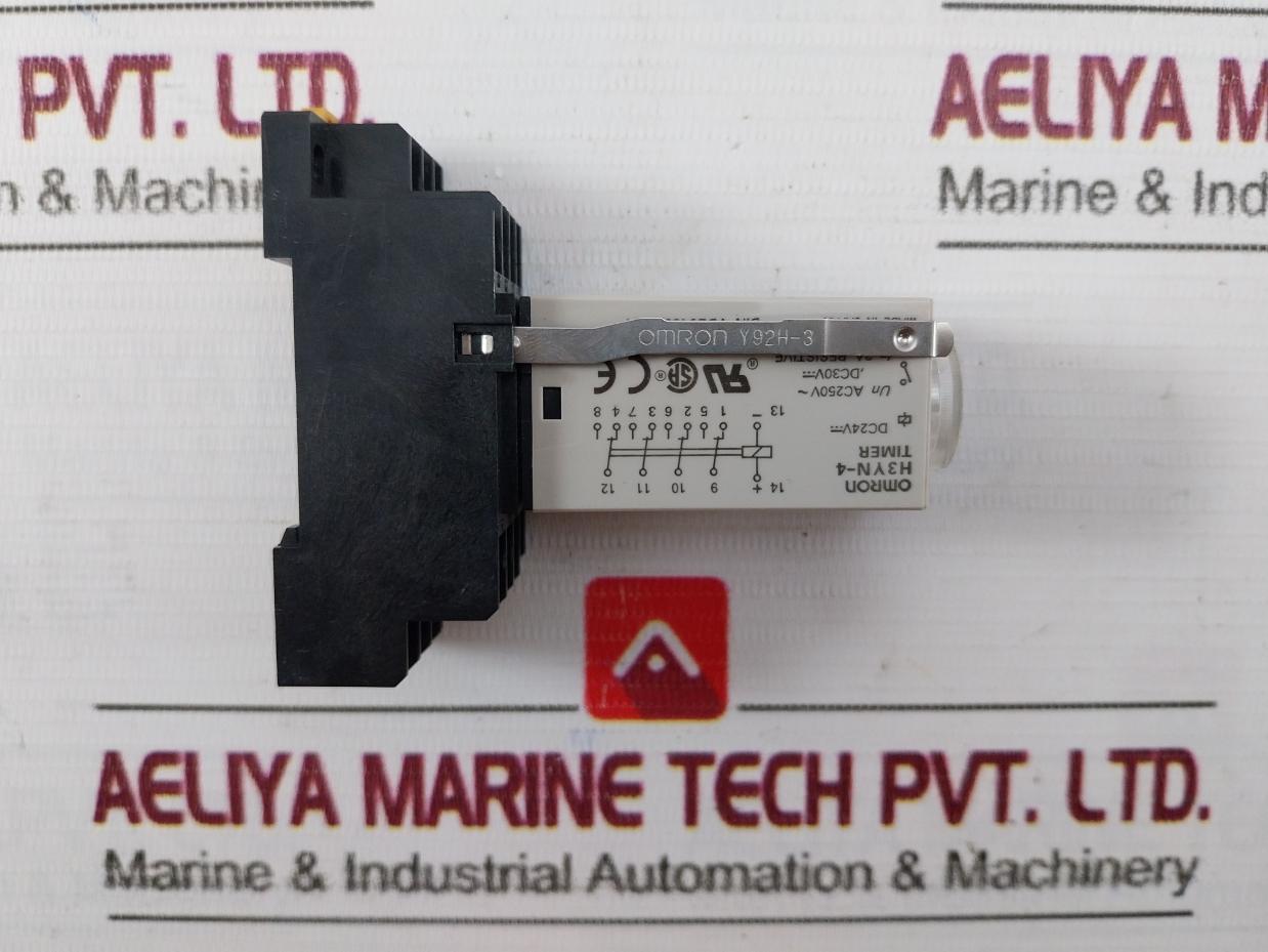 Omron H3Yn-4 Solid State Timer Relay With Socket Y92H-3 Pyf 14A Dc24V--- 3A 0-1.0
