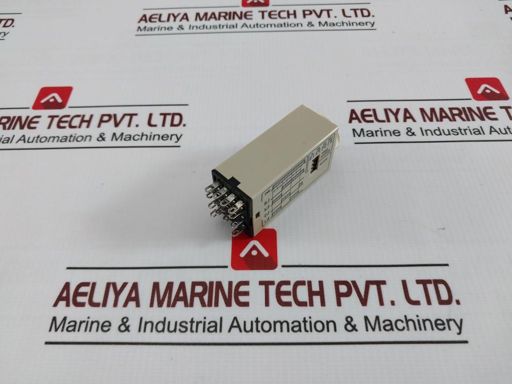 Omron H3Yn-4 Timer 200-230V 50/60Hz 250V 30V 3A 1S To 10M 14560N