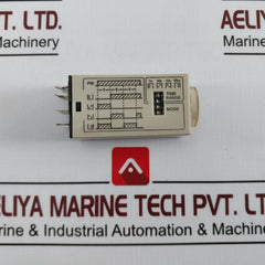 Omron H3Yn-4 Timer 200-230V 50/60Hz 250V 30V 3A 1S To 10M 14560N