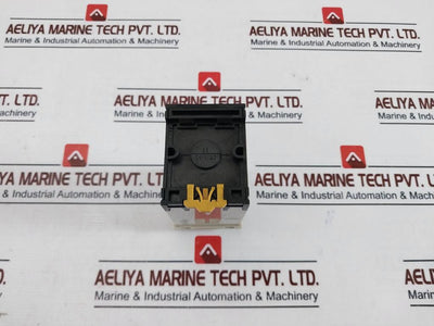 Omron H3Bh-8 Power-off Delay Timer H3Bh 0.5 To 10 Min 100/110/120Vac 50/60Hz