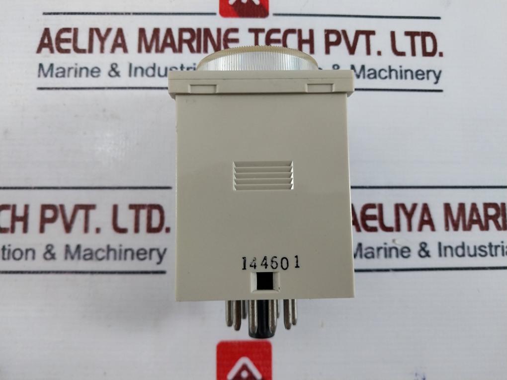 Omron H3Cr-a Solid State Multifunctional Timer H3Cr 0.05S-300H 24-48Vac ~ 50/60Hz