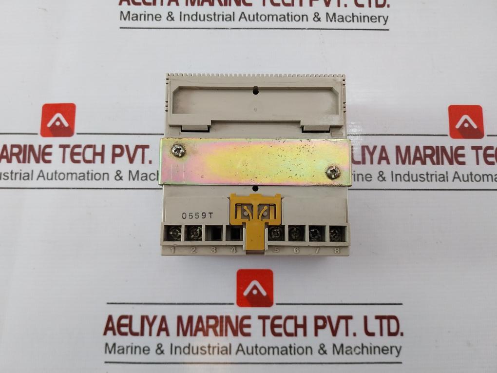 Omron H5L-a Time Switch 12A 250Vac 10A 250 Vac 50/60Hz 4584L