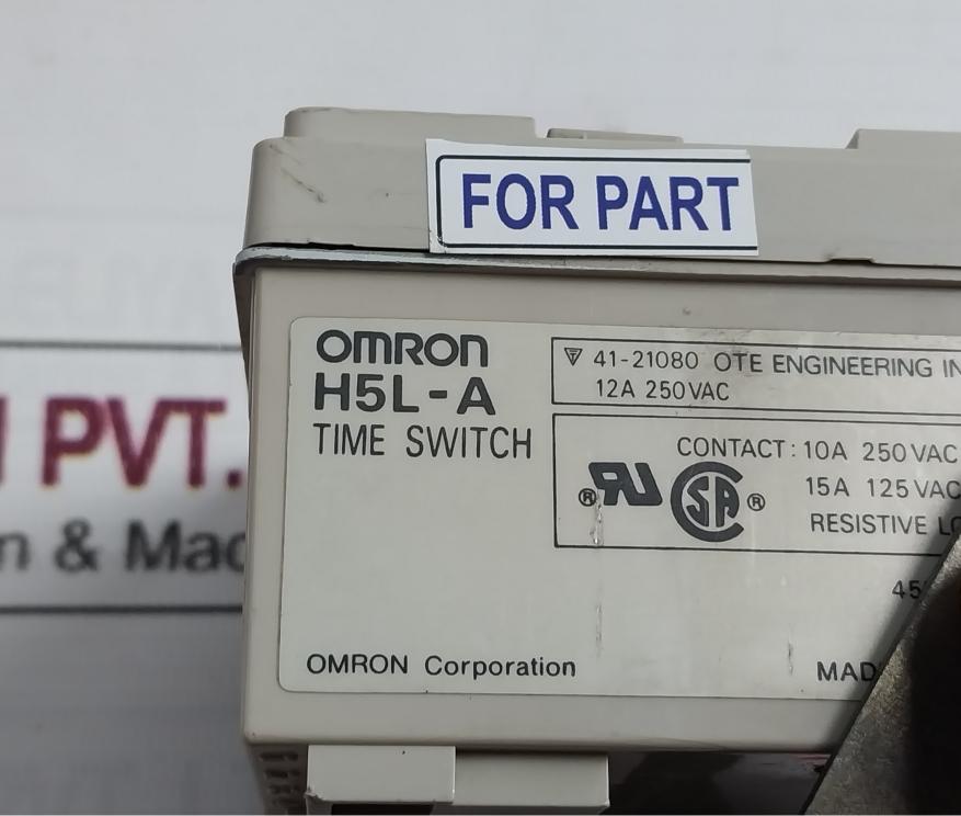 Omron H5L-a Time Switch 12A 250Vac 50/60Hz