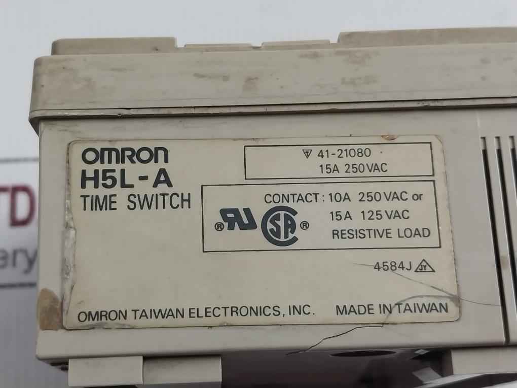 Omron H5L-a Time Switch 15A 125Vac Resistive Load 50/60Hz