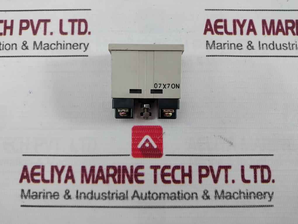 Omron H7Et-b Digital Time Counter