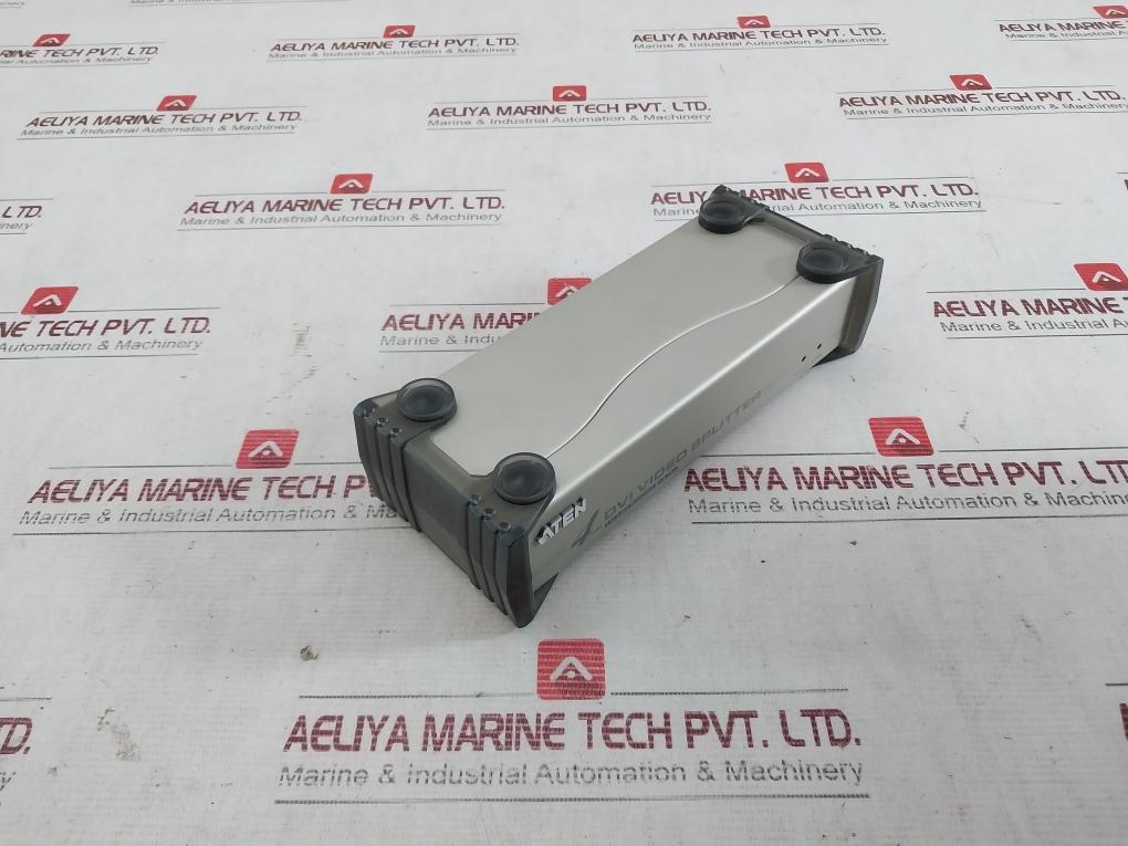 Omron H7Et-bm Time Counter Hour Meter Digital Display