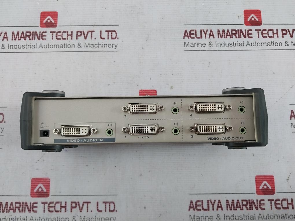 Omron H7Et-bm Time Counter Hour Meter Digital Display