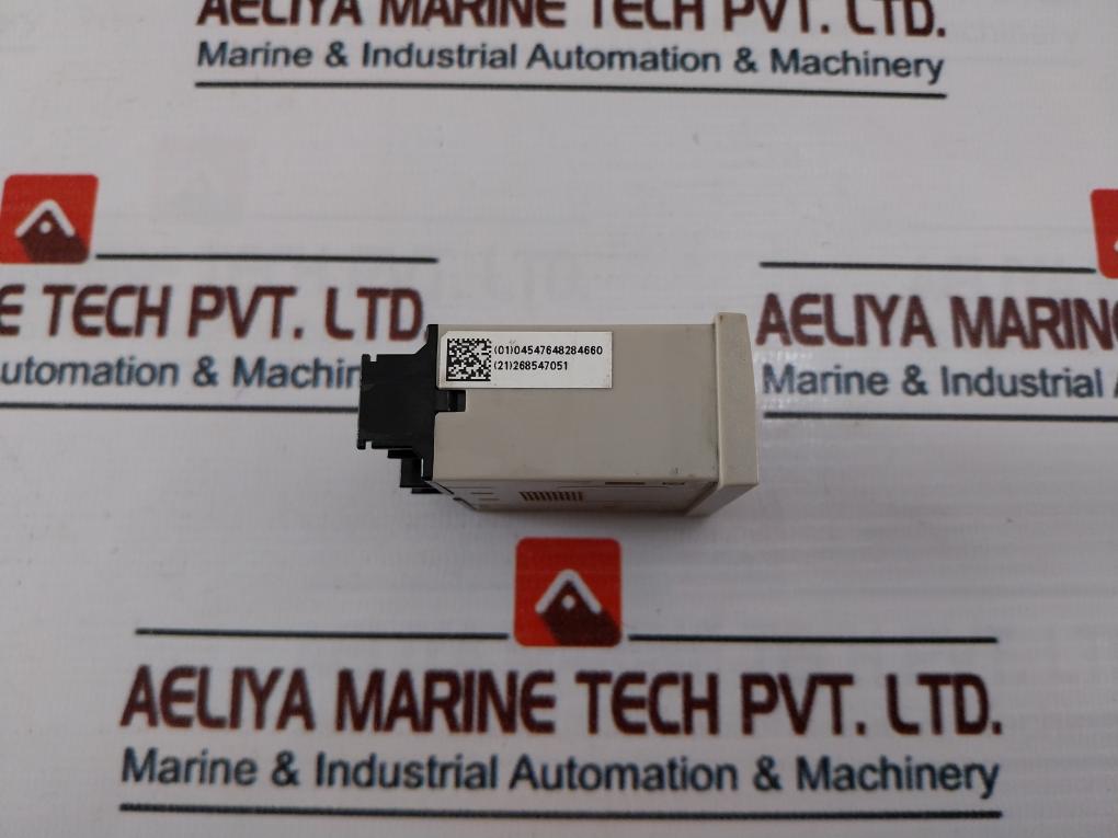 Omron H7Et-n Time Counter