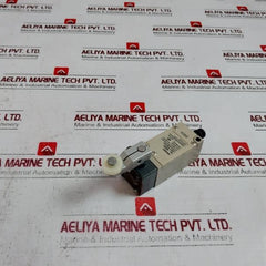 Omron Hl-5000 Economical Miniature Limit Switch Boasting Rigid Construction 5A 250Vac
