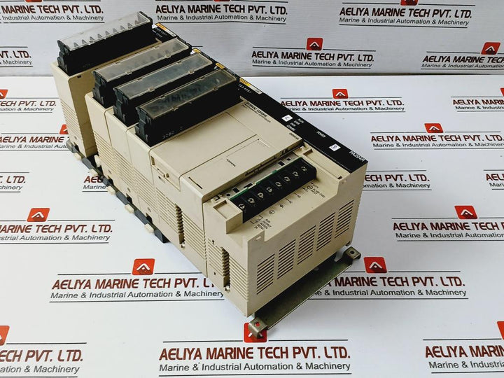 Omron Id212,0c222,c200he-cpu11,c200hw-pa204r Programmable Controller