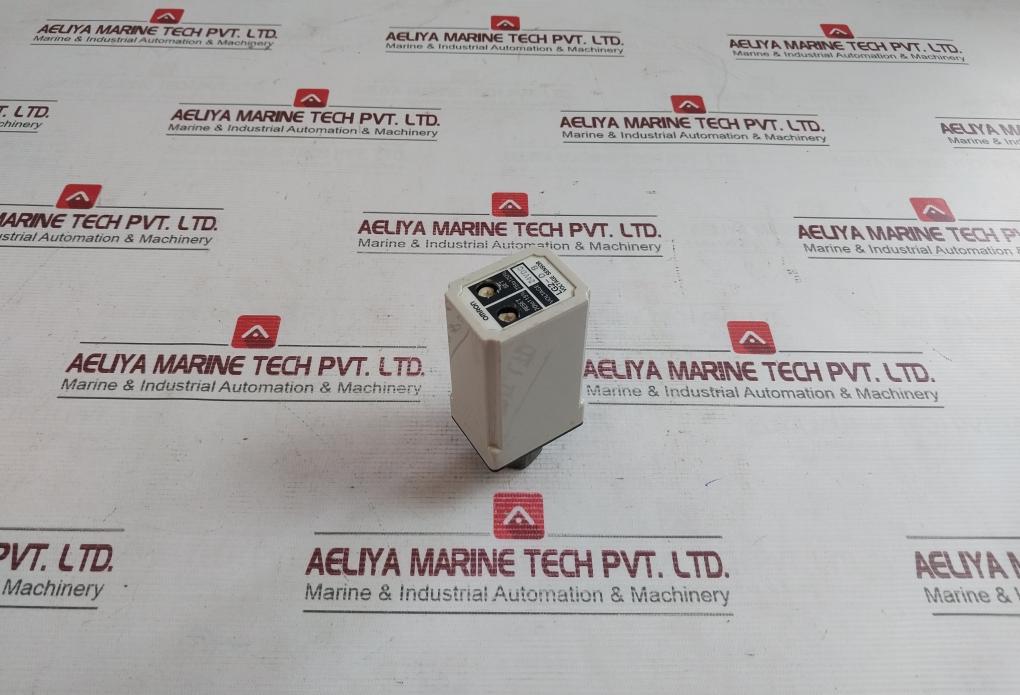 Omron Lg2-db Voltage Sensor 24Vdc 770062