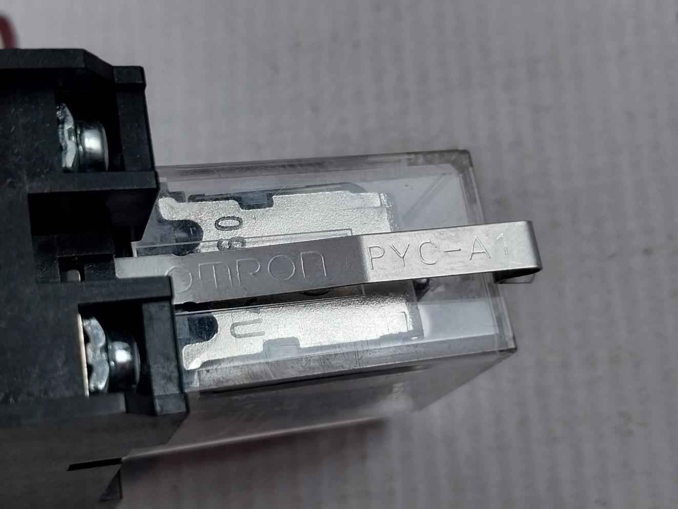 Omron Ly2-d Power Relay With Base 10A 250Vac~