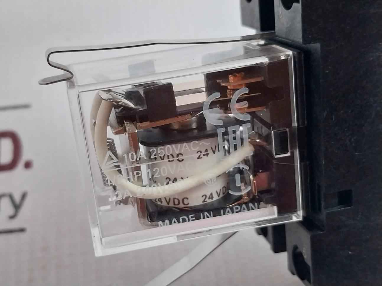 Omron Ly2-d Power Relay With Base 10A 250Vac~