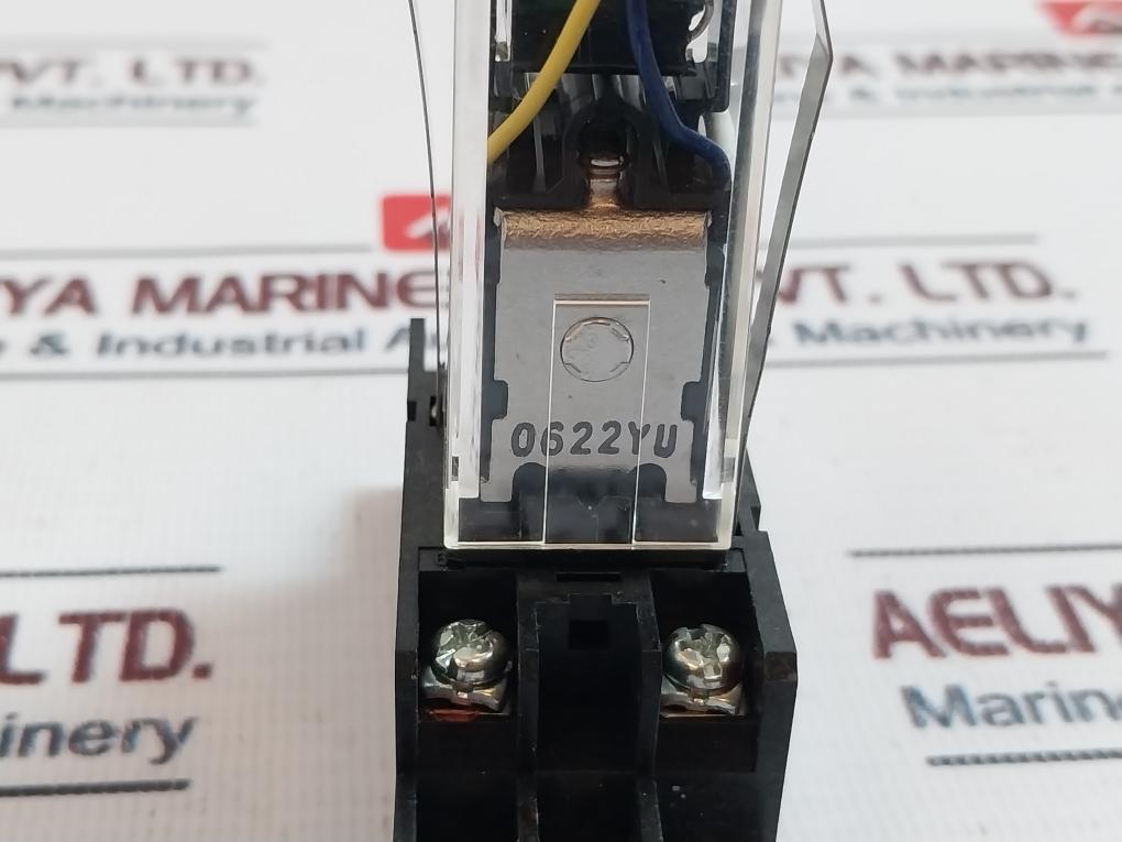 Omron Ly2n-cr Power Relay With Base 200/220 Vac