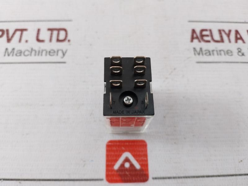 Lot of 2X OMRON LY2N-D2 General Purpose Relays 24VDC 1/2HP 120VAC DC24