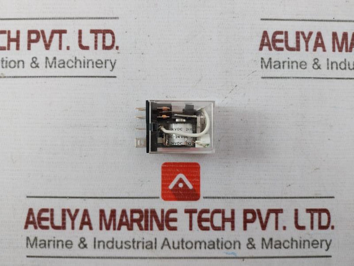 Lot of 2X OMRON LY2N-D2 General Purpose Relays 24VDC 1/2HP 120VAC DC24