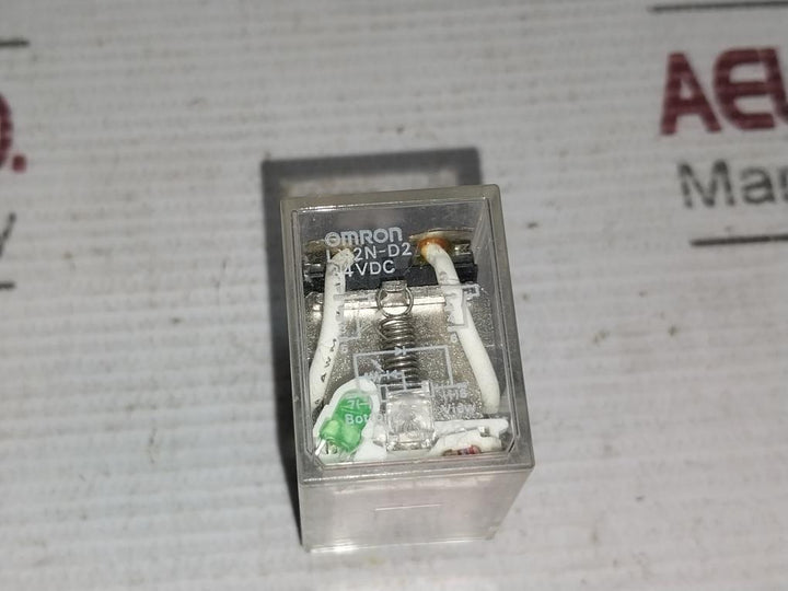 Lot of 2X Omron LY2N-D2 Relay 24VDC 10A 110VAC 1/2HP 120VAC 12A 240VAC