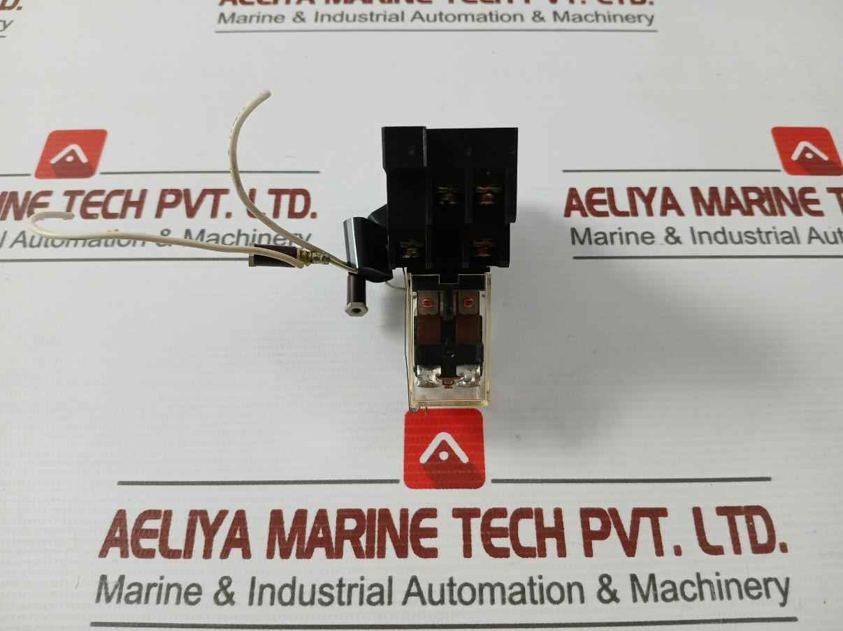 Omron Ly2 Relay With A Socket Base 100/110 Vac