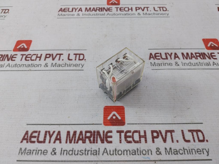 Omron Ly4N 14 Pin Relay 200/220 Vac Iec 255 0377Y3 10A 28Vdc