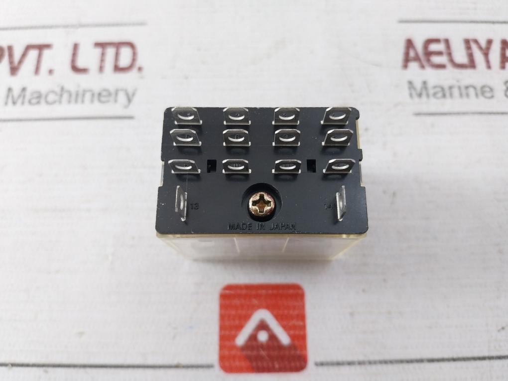 Omron Ly4N 14 Pin Relay 200/220 Vac Iec 255 0377Y3 10A 28Vdc