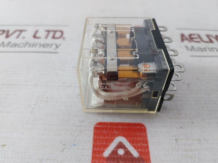 Omron Ly4N 14 Pin Relay 200/220 Vac Iec 255 0377Y3 10A 28Vdc