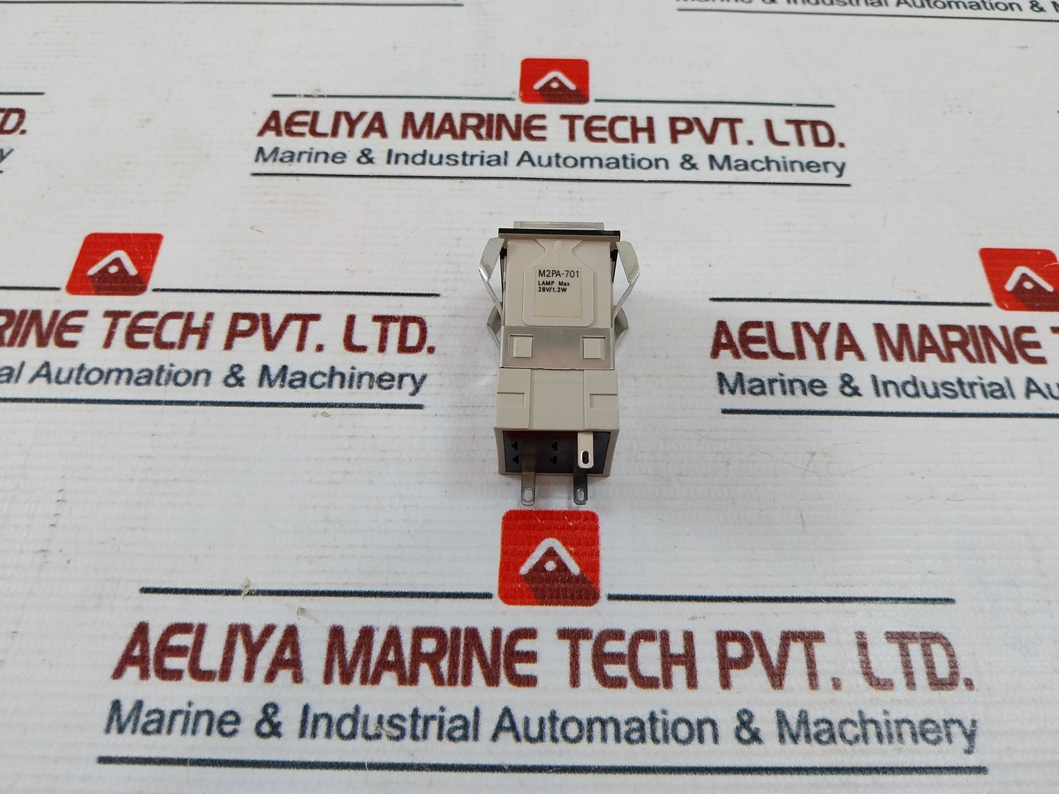 Omron M2Pa-701 Lighted Pushbutton Switch 28V/1.2W