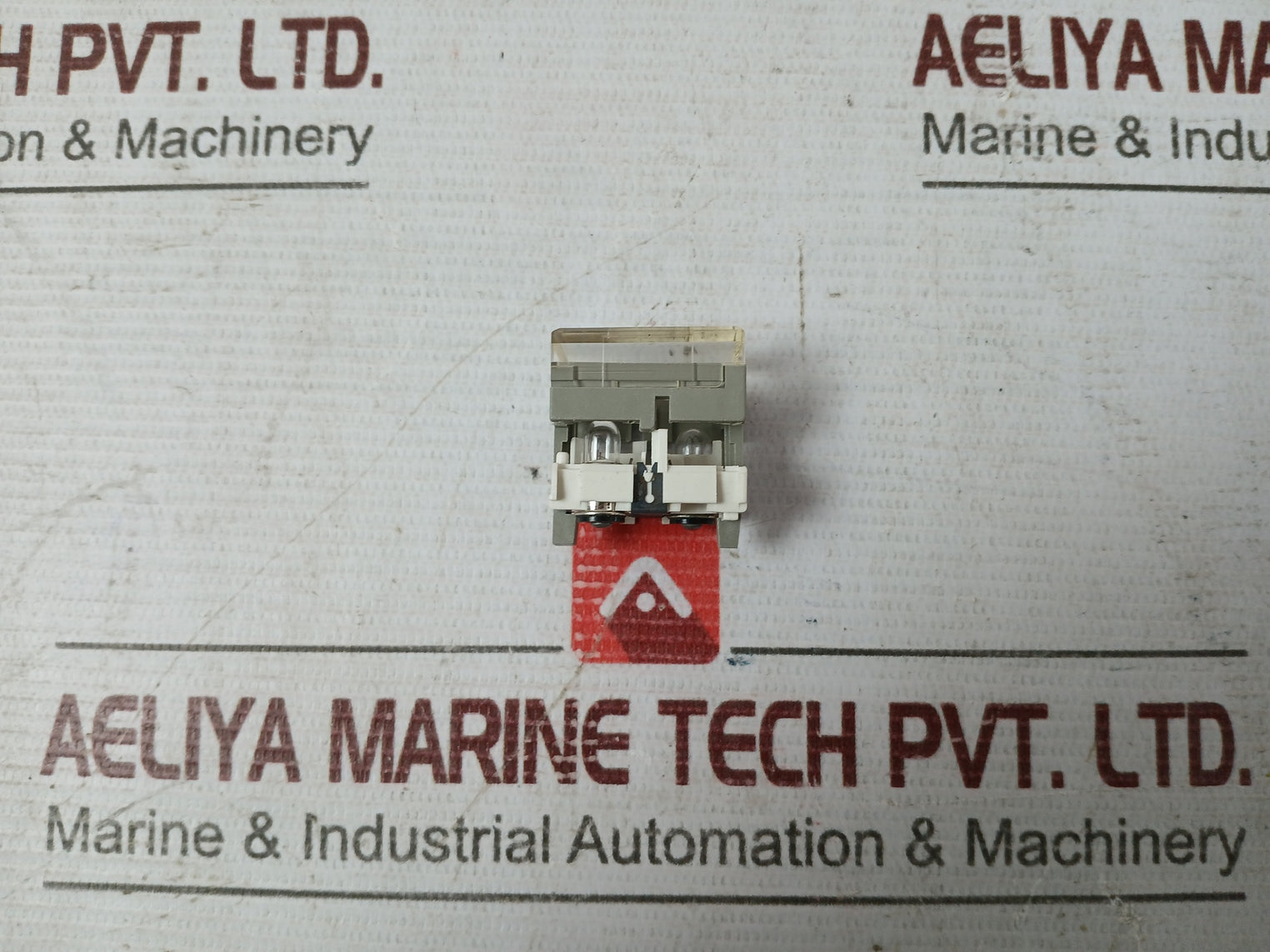 Lot of 2X OMRON M2pj-701 Lighted Push Button Switch Lamp Max 28V/.1.2W