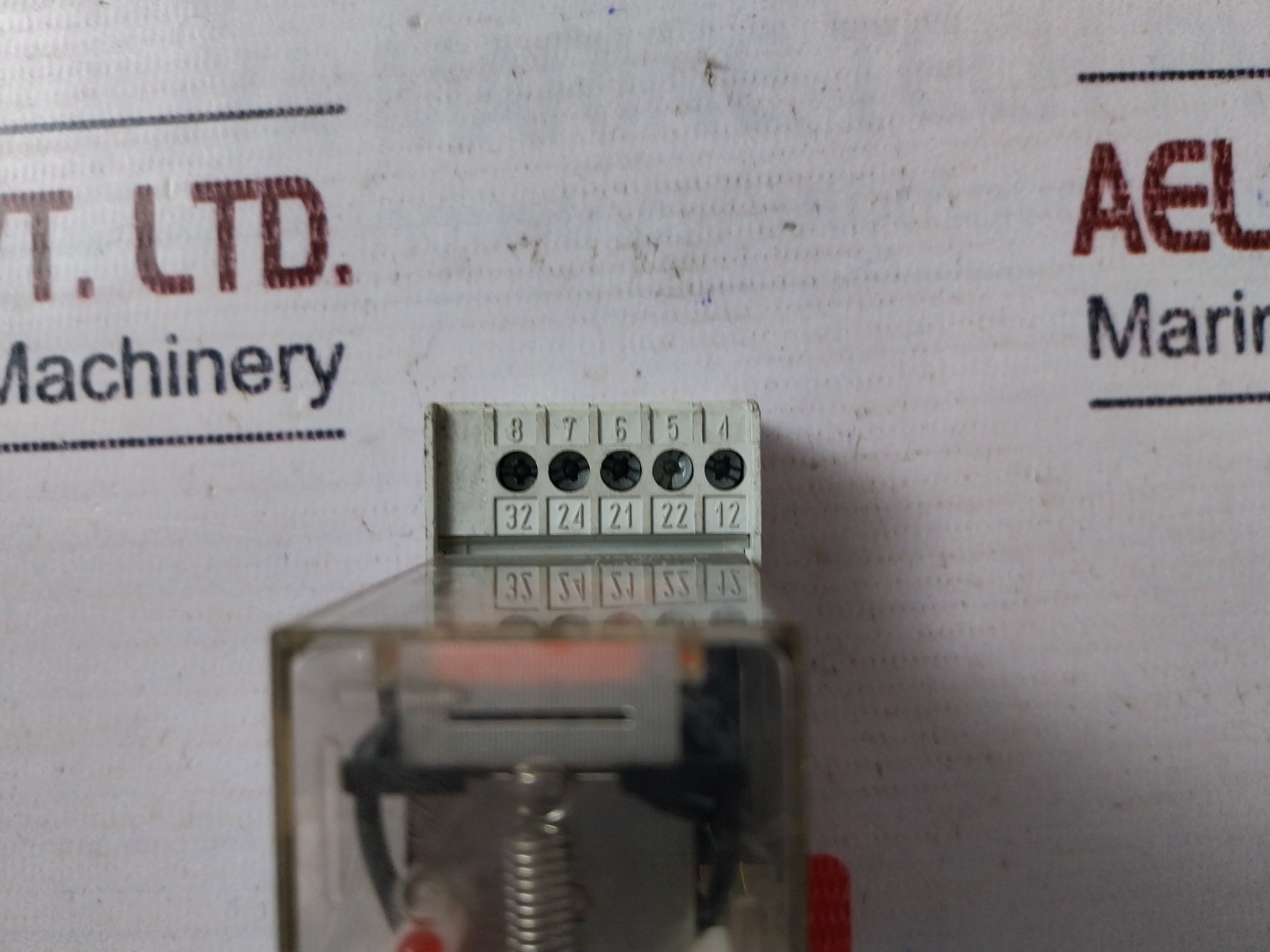 Omron Mk3P5-n Relay With Socket 250V Ac/28V Dc