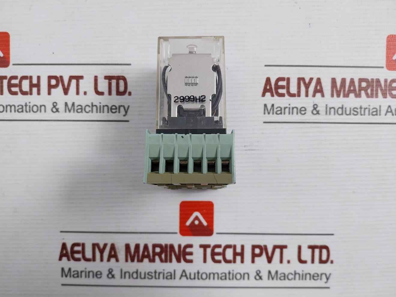 Omron Mk3P5-s Relay Socket 250Vac/28Vdc 10A Res