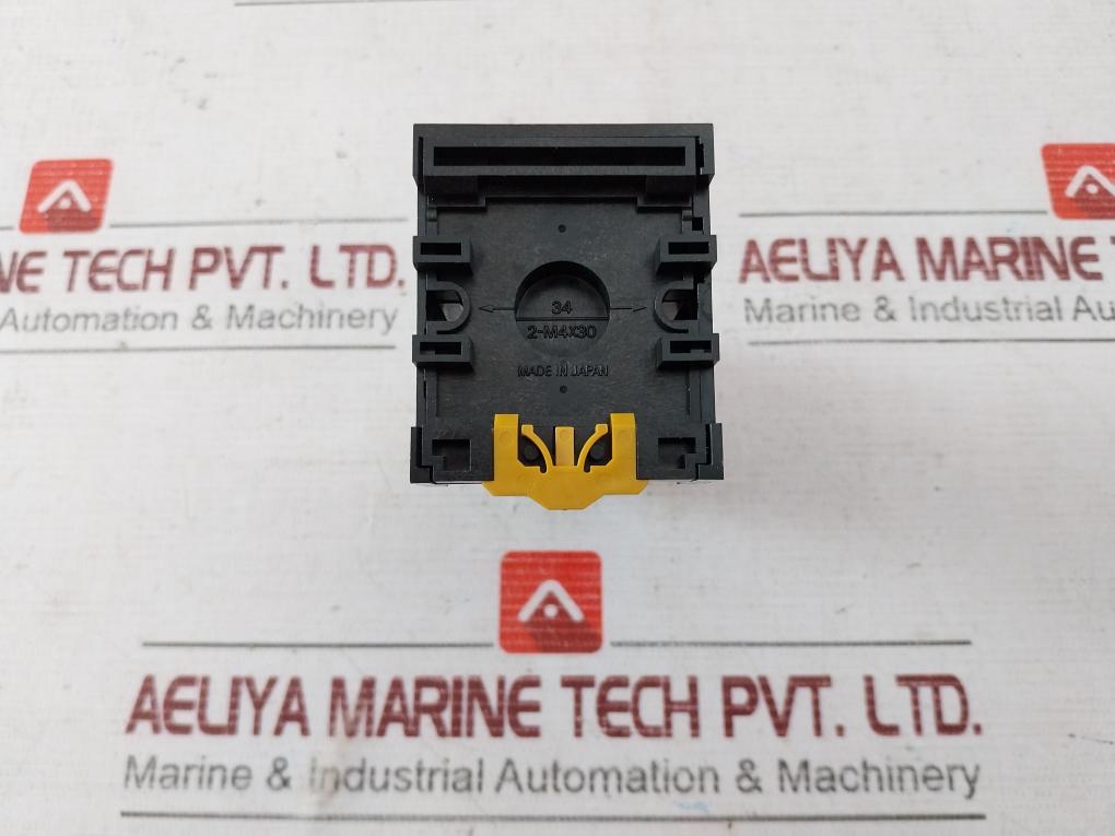 Omron Mk3P Power Relay 100/110Vac 250V 7.5A Pf113A