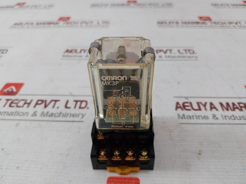 Omron Mk3P Power Relay 100/110Vac 250V 7.5A Pf113A
